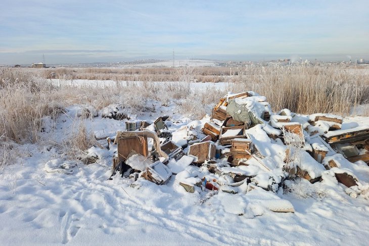 Сейчас решается вопрос о ликвидации опасных отходов. Фото пресс-службы администрации Иркутска