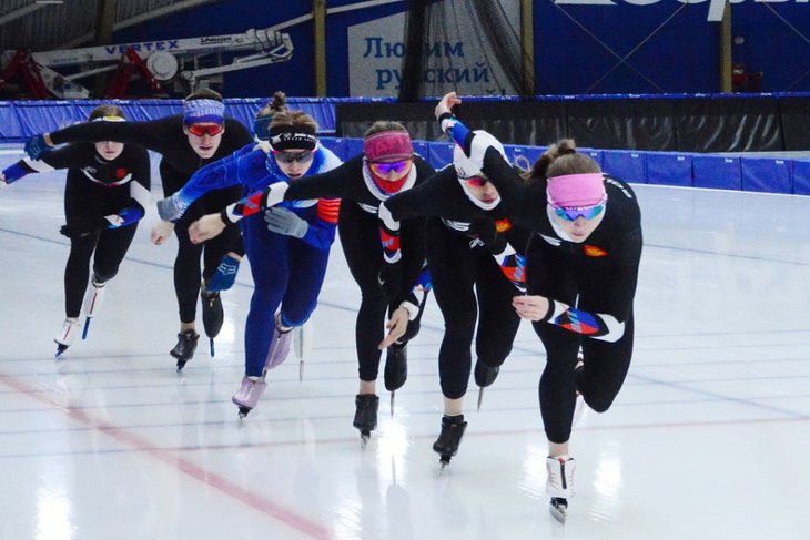 Конькобежцы высоко оценили подготовку Ледового дворца к их тренировкам.  Фото пресс-службы правительства Иркутской области