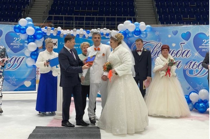 Регистрация брака на льду произошла впервые. Фото пресс-службы администрации Ангарска