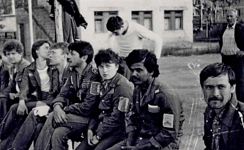 Стройотряд «Каскад». Город Усть-Кут, 1984 год. Фото из личного архива Александра Медведева, выпускника ИСХИ 1984 года