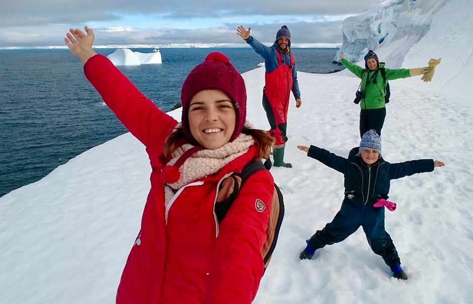 Самый холодный материк поразил Клочковых своей красотой