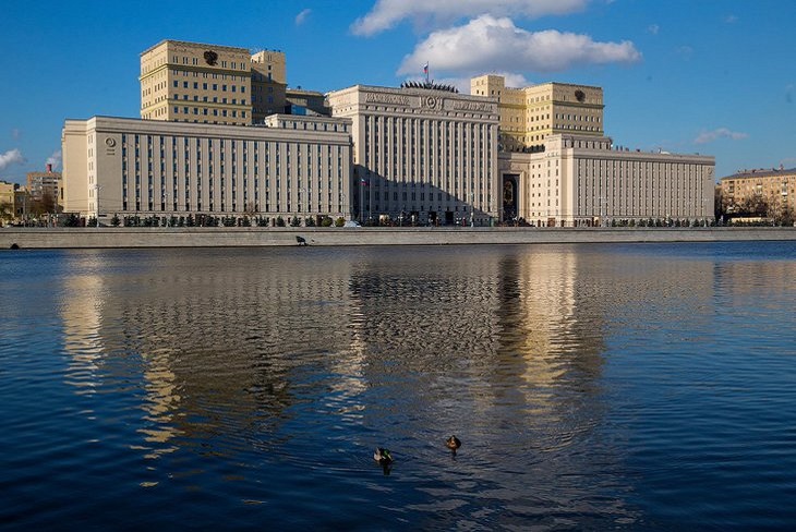 Здание Министерства обороны РФ. Фото с сайта ctcranes.ru