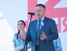 Игорь Кобзев: «Россия всегда была, есть и будет суверенной, ни от кого не зависимой страной. Мы гордимся Россией. Мы гордимся тем, что русские. Мы умеем ценить историю. Наша страна внесла огромный вклад в мировую культуру, науку. И отменить нас нельзя».