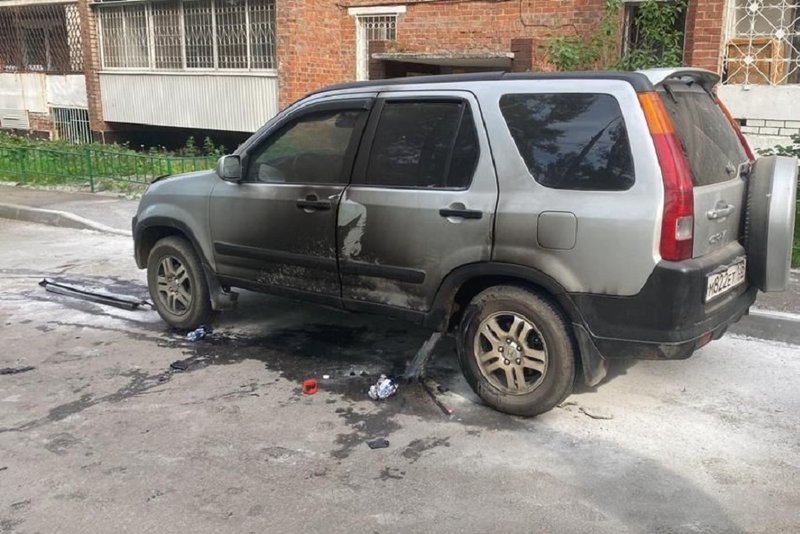 Авто иркутской. 15.06.2022 Сгорел автомобиль Новосибирск. Горит машина Иркутская обл. Вчера Верховье была авария.