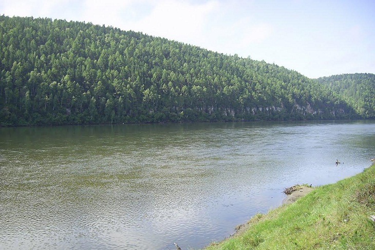Река Белая. Фото с сайта irkipedia.ru