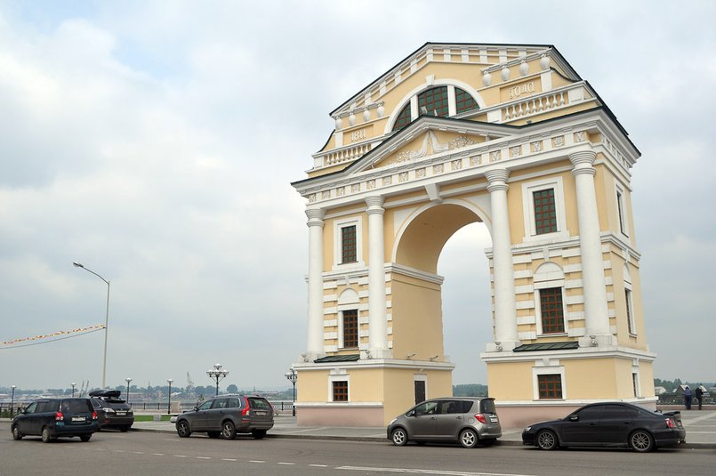 Московские ворота. Фото из архива IRK.ru