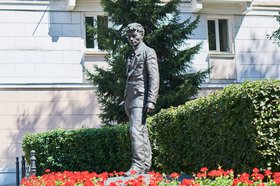 Памятник Александру Вампилову, Иркутск. Фото из архива IRK.ru