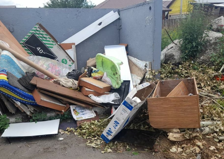 Стихийная свалка в Правобережном округе