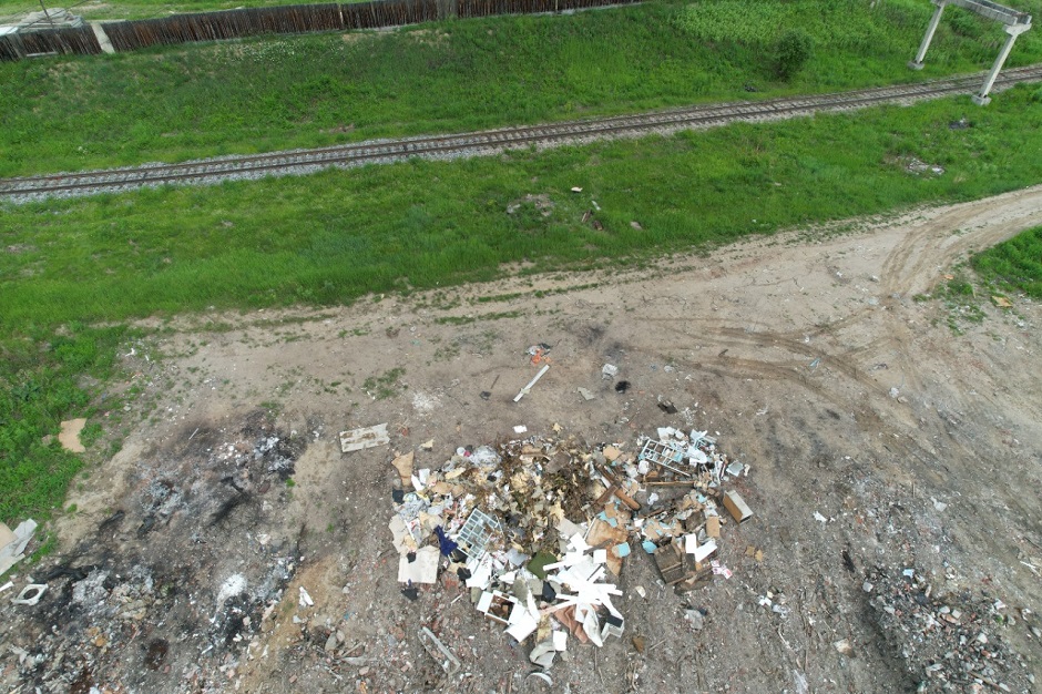 Стихийная свалка: вид сверху