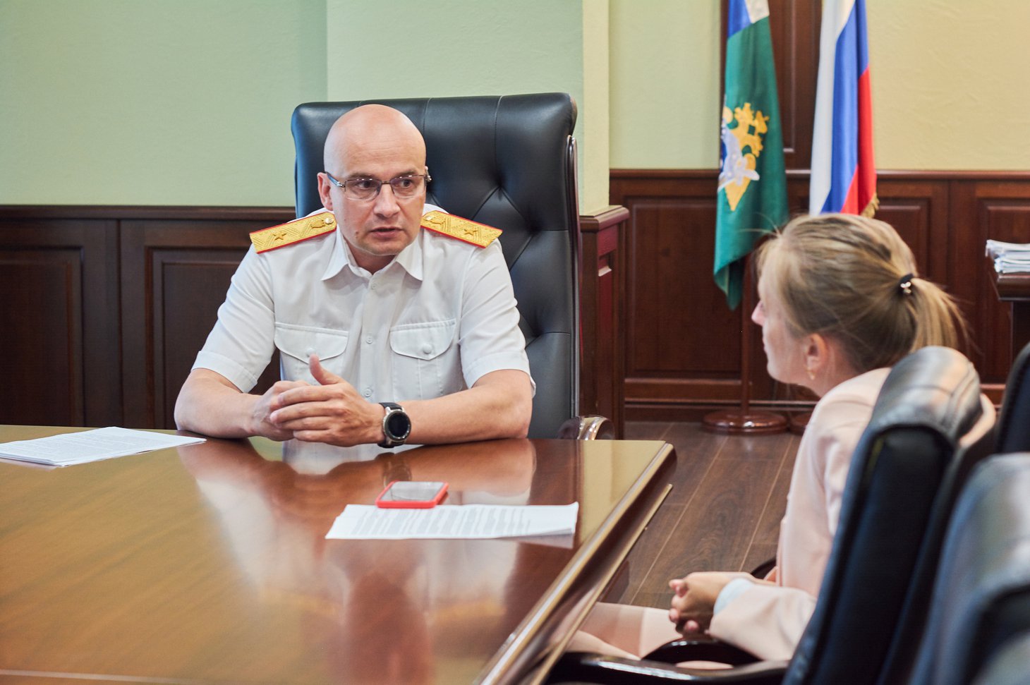 «Регион большой, народу много, население разное. Поэтому я все еще привыкаю»