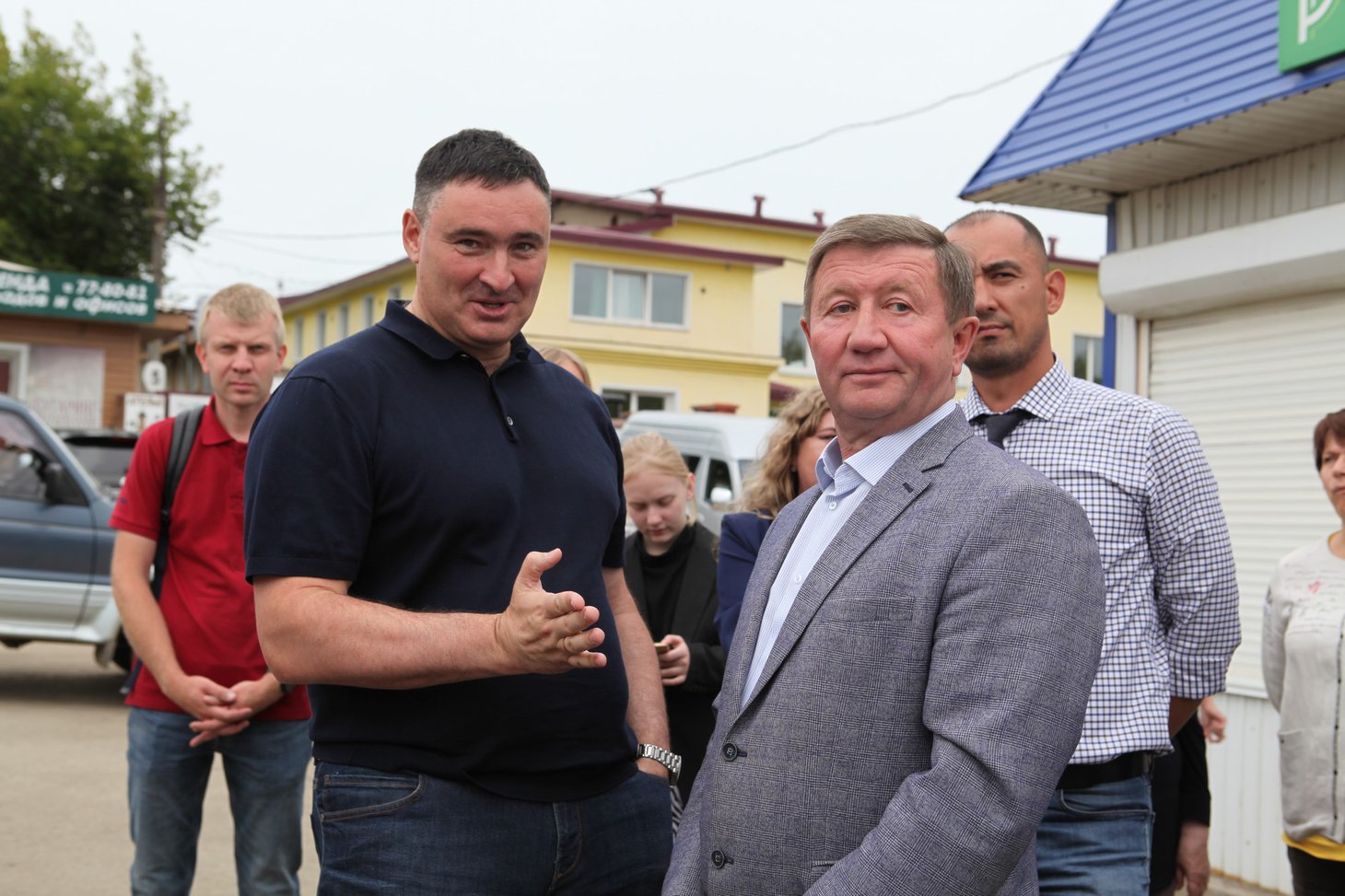 Делегация побывала на улице Шевцова, где идут дорожные работы
