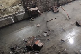 Затопленный подвал. Фото жителей дома №23 на Сибирской