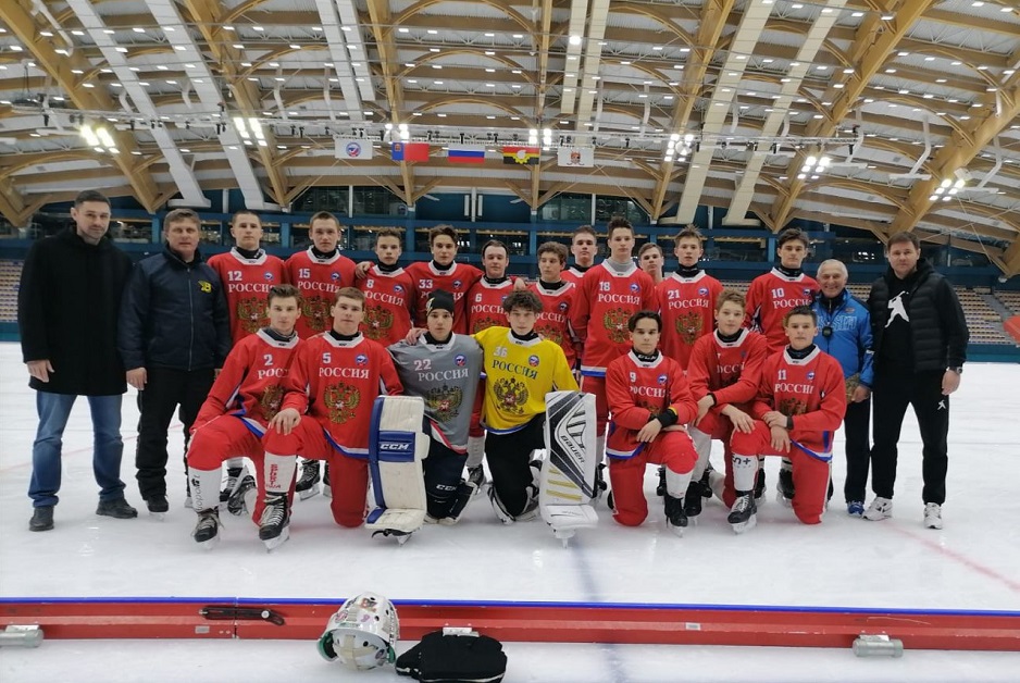 Юниорская сборная России по хоккею с мячом