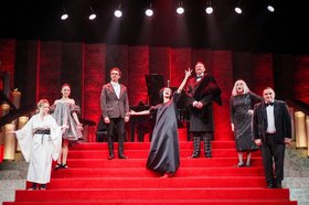 Театр на Таганке, «Вишневый сад. Комедия». Фото с сайта dramteatr.ru