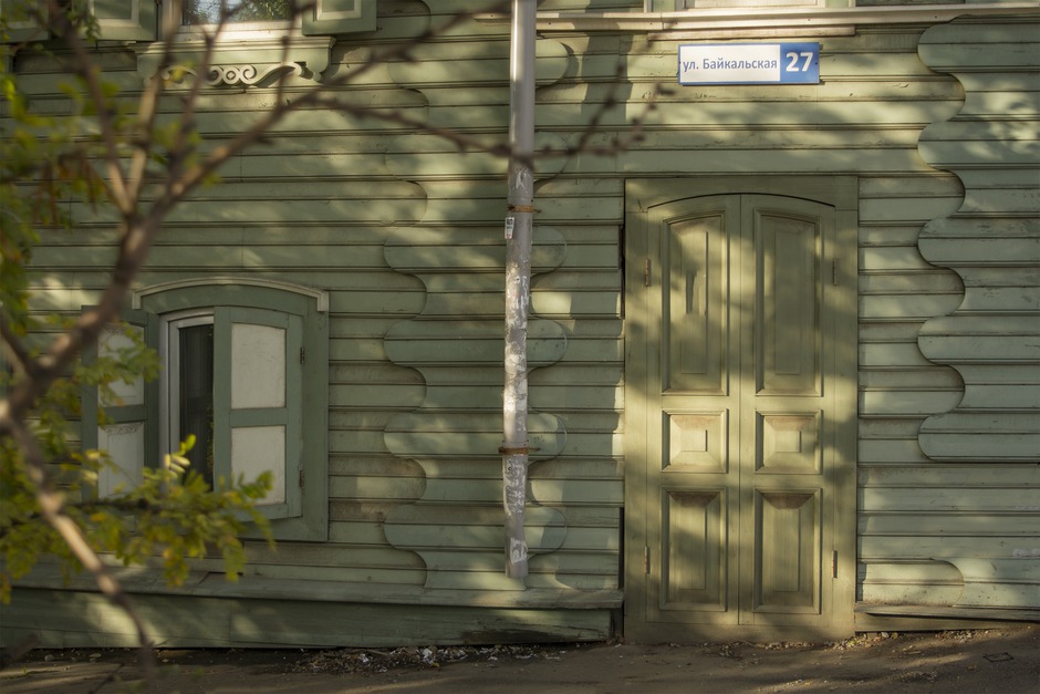 После завершения реставрации в здании расположился театр и творческие мастерские.