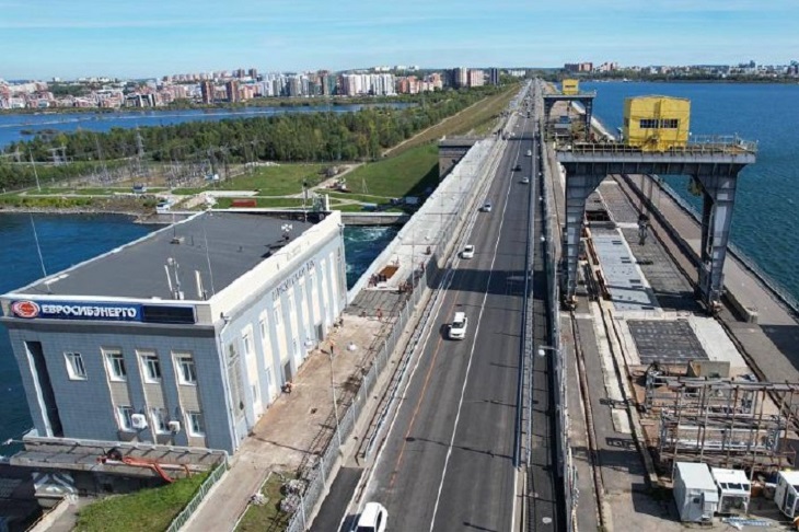 Плотина ГЭС. Фото пресс-службы администрации Иркутска