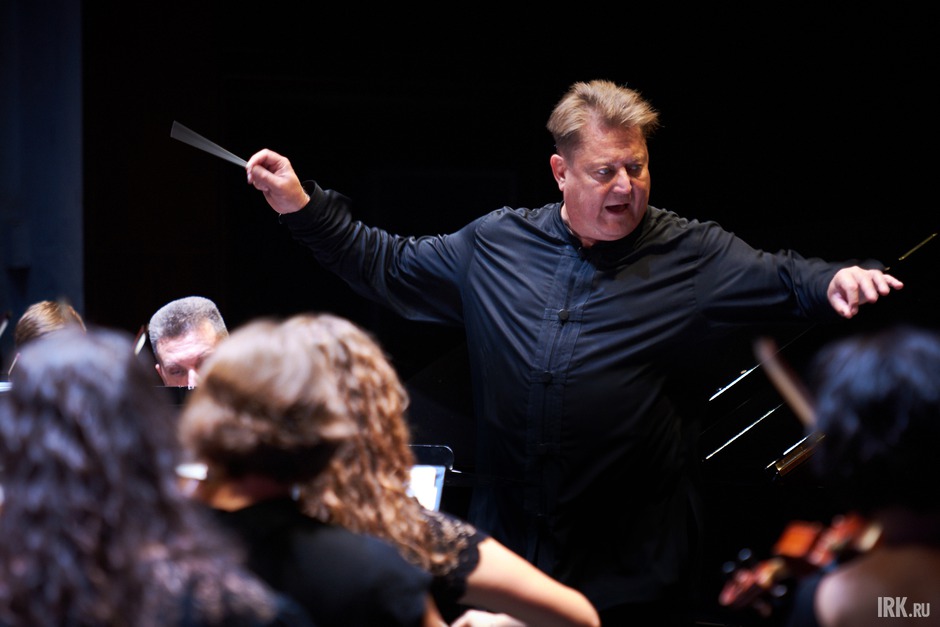 Дирижёр Александр Сладковский