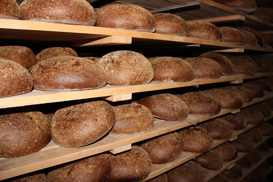 Это хлеб «Житный от Семеныча», по уровню пользы для организма его можно  считать  биодобавкой
