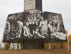 Панно сделаны по подлинным фотографиям.