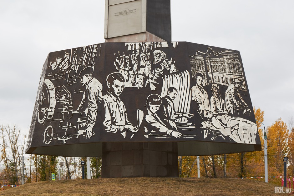 Панно сделаны по подлинным фотографиям.