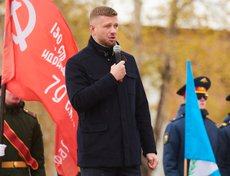 Евгений Стекачев, председатель думы Иркутска: «Невозможно переоценить вклад старшего поколения в победу над фашизмом. Сегодня мы проснулись в другой стране. Стали еще мощнее, мудрее, сильнее. Дальше будет только победа!».