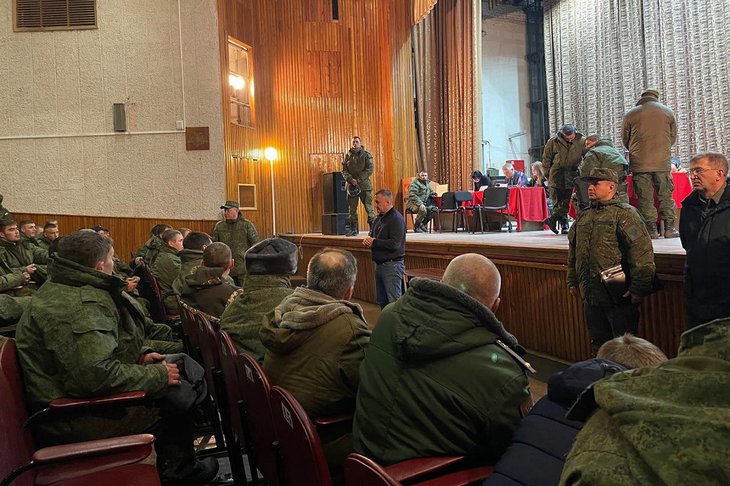 Встреча с мобилизованными в Новосибирске. Фото пресс-службы правительства Иркутской области