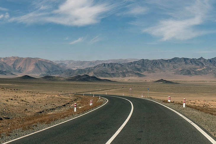 Дорога в Монголии. Фото с сайта pixabay.com