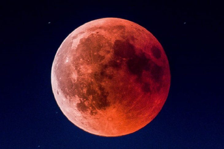 Луна. Фото предоставлено пресс-службой Иркутского планетария
