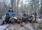 Браконьеры, убившие медведей. Фото пресс-службы ГУ МВД России по Иркутской области