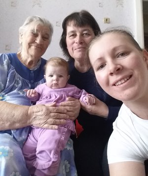 Счастье - это когда 3 поколения мам вместе!