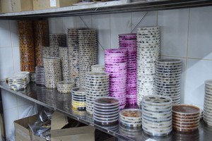 Готовые пресервы для продажи в розничной торговой сети Братска. Фото из телеграм-канала Сергея Серебренникова
