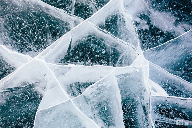 Лед на Байкале. Фото IRK.ru