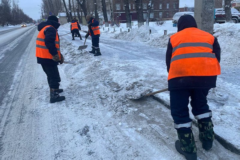 За сутки с улиц Иркутска вывезли 2500 тонн снега | Новости Иркутска ...