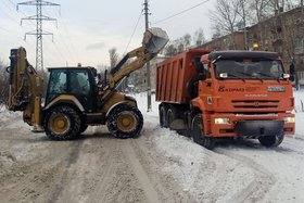 Уборка снега в Иркутске. Фото пресс-службы администрации города