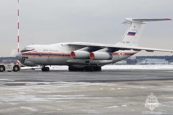 В Турцию прибыли более ста спасателей из РФ. Скриншот видео ГУ МЧС России