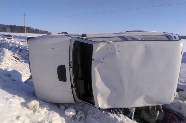 ДТП в Черемховском районе 7 февраля. Фото Госавтоинспекции Иркутской области