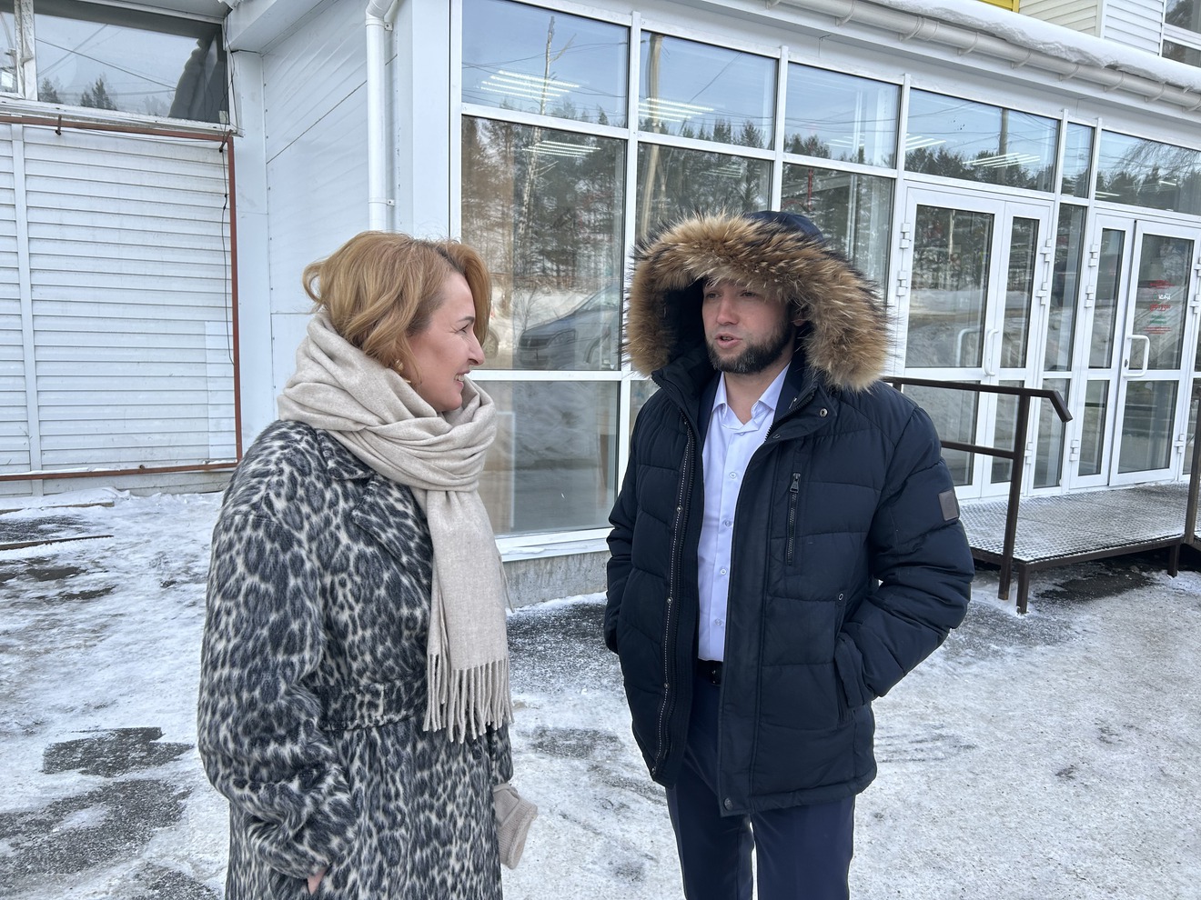 Юлия Кальвина, управляющий Иркутским отделением Сбербанка и Алексей Ненашев, депутат думы Иркутского районного МО