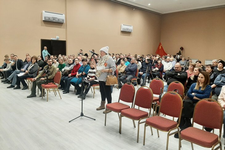 Встреча с жителями. Фото администрации Усть-Илимска
