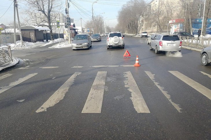 Пешеходный переход на Розы Люксембург. Фото пресс-службы ГУ МВД России по Иркутской области