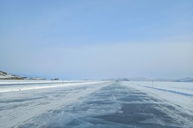 Ледовая дорога на Ольхон, 2022 год. Фото Екатерины Емелиной, IRK.ru