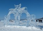 Подготовка к фестивалю на льду Байкала у Листвянки. Фото пресс-службы правительства региона