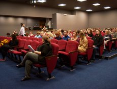 Премьера спектакля была назначена на 1 и 2 марта 2023 года. За день до неё в театре прошли генеральные прогоны.