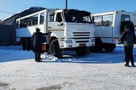 Новые автомобили. Фото пресс-службы правительства Иркутской области