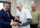 Студент записал для отца ответное видеосообщение. Фото пресс-службы правительства региона