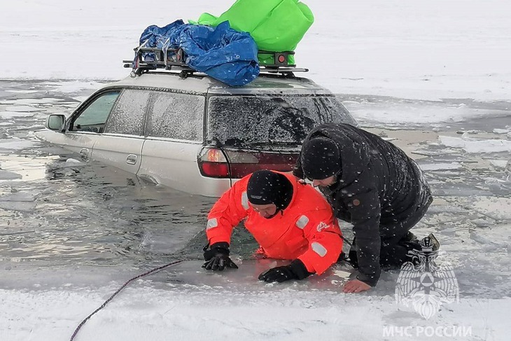 Фото — Байкальский поисково-спасательный отряд МЧС РФ.