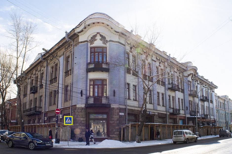 Здание иркутского отделения товарищества Российско-Американской резиновой мануфактуры «Треугольник» в стиле «модерн»