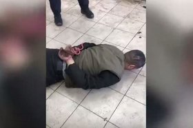 Задержание злоумышленников. Скриншот видео пресс-службы ГУ МВД России по Иркутской области