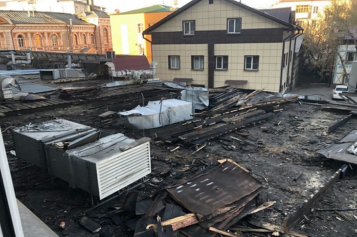 Сгоревшие помещения около гостиницы «Ангара». Фото пресс-службы прокуратуры Иркутской области