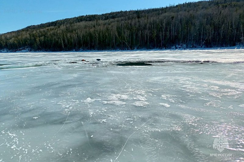 Водитель на уаз патриот