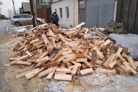 Дрова. Фото благотворительного фонда «ТАК надо!»